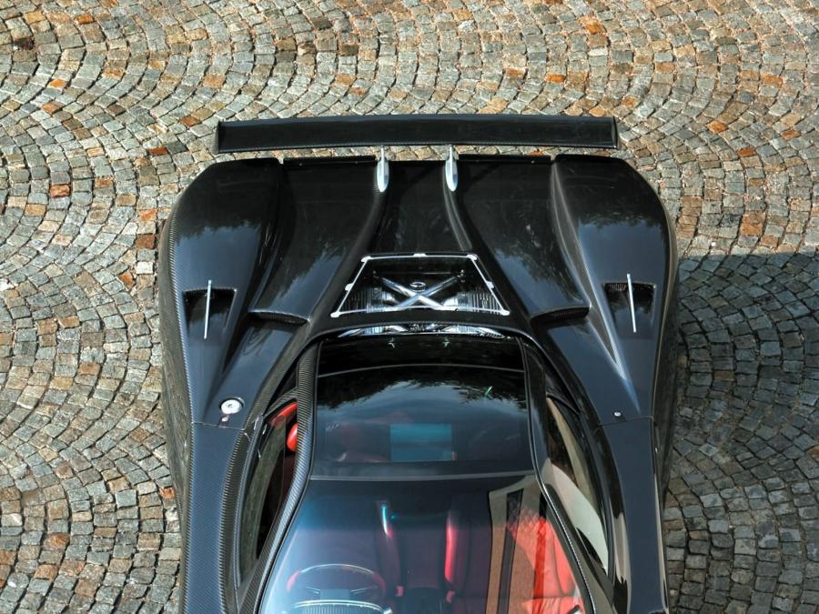 Детали экстерьера Pagani Zonda F 2005 года  (фото 24 из 82)